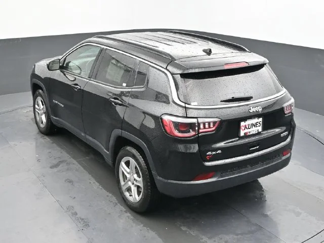 SEMINUEVOS JEEP Compass a Estados en autogozo