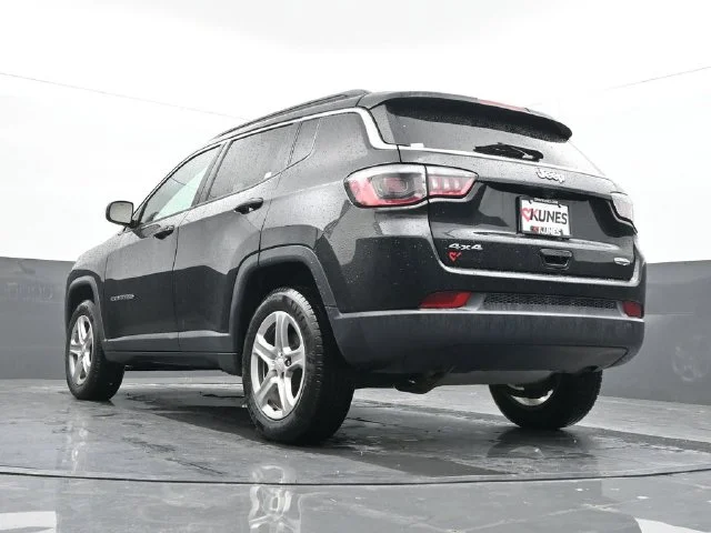 SEMINUEVOS JEEP Compass a Estados en autogozo