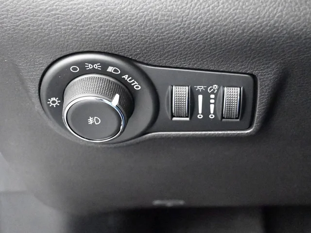 Nuevos JEEP COMPASS à Estados chez autogozo