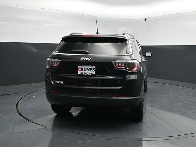 Nuevos JEEP COMPASS à Estados chez autogozo
