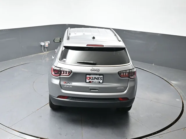 SEMINUEVOS JEEP Compass a Estados en autogozo