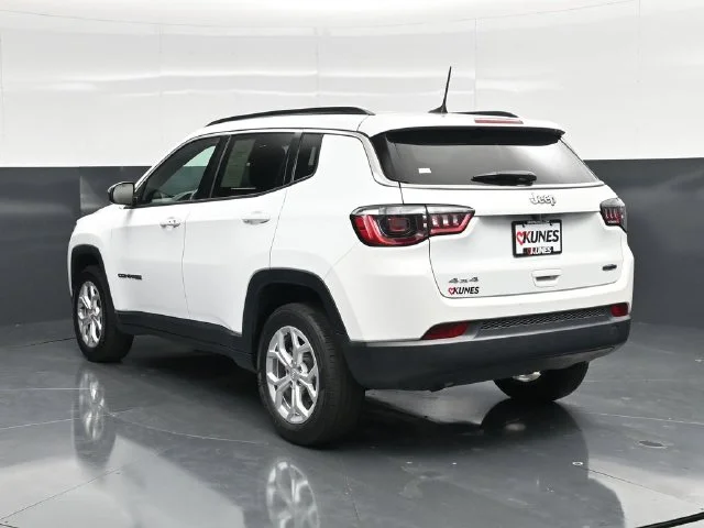 SEMINUEVOS JEEP Compass a Estados en autogozo