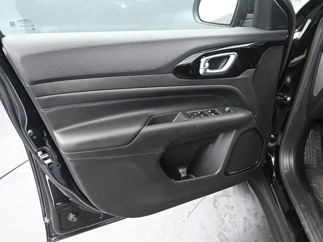 Nuevos JEEP COMPASS à Estados chez autogozo