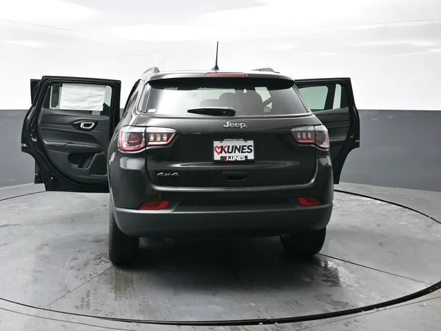 Nuevos JEEP COMPASS à Estados chez autogozo