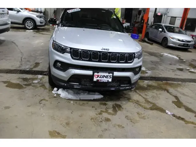 Nuevos JEEP COMPASS à Estados chez autogozo