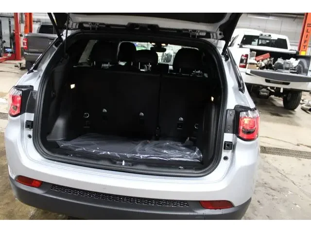 Nuevos JEEP COMPASS à Estados chez autogozo
