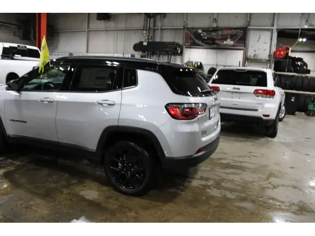 Nuevos JEEP COMPASS à Estados chez autogozo