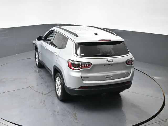 SEMINUEVOS JEEP Compass a Estados en autogozo