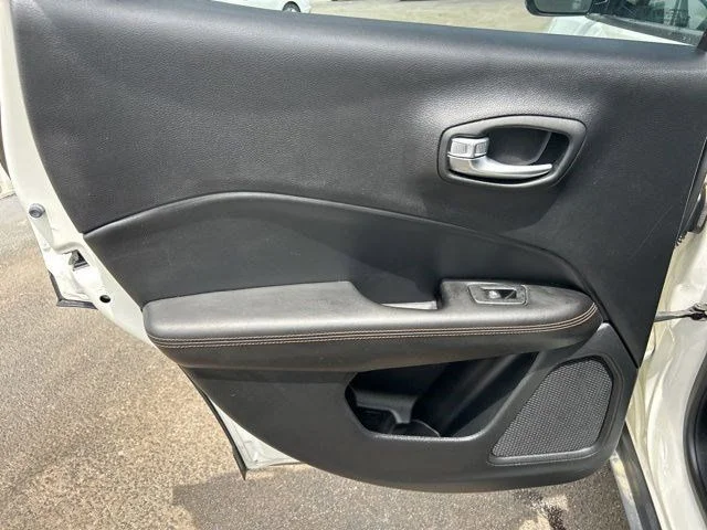 SEMINUEVOS JEEP Compass a Estados en autogozo