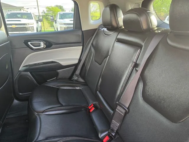 SEMINUEVOS JEEP Compass a Estados en autogozo