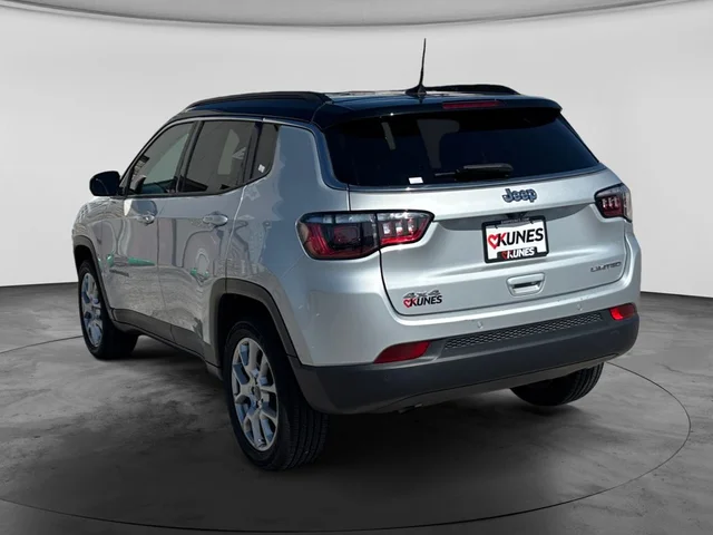 SEMINUEVOS JEEP Compass a Estados en autogozo