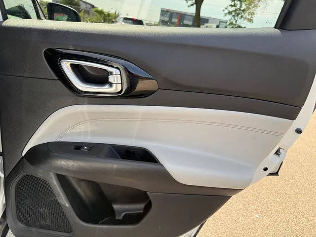 SEMINUEVOS JEEP Compass a Estados en autogozo