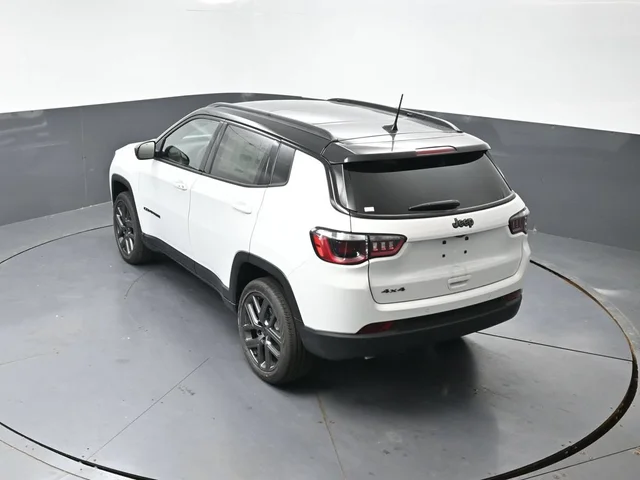 Nuevos JEEP COMPASS à Estados chez autogozo