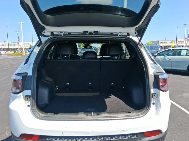 SEMINUEVOS JEEP Compass a Estados en autogozo