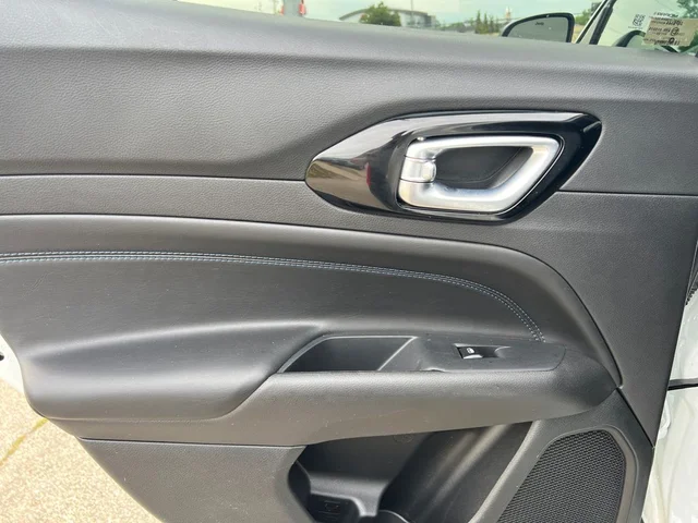 SEMINUEVOS JEEP Compass a Estados en autogozo