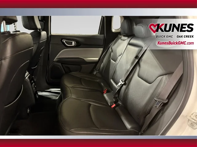 SEMINUEVOS JEEP Compass a Estados en autogozo