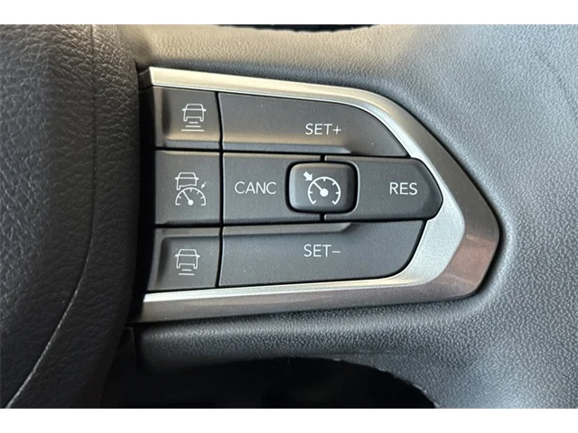 SEMINUEVOS JEEP Compass at ELK GROVE in Elk Grove Buick GMC
