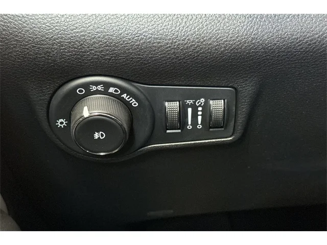SEMINUEVOS JEEP Compass at ELK GROVE in Elk Grove Buick GMC