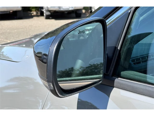 SEMINUEVOS JEEP Compass at ELK GROVE in Elk Grove Buick GMC