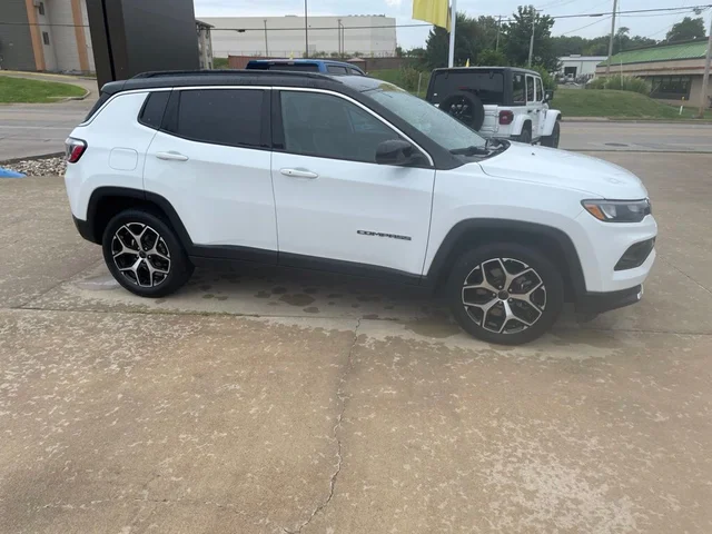 SEMINUEVOS JEEP Compass a Estados en autogozo