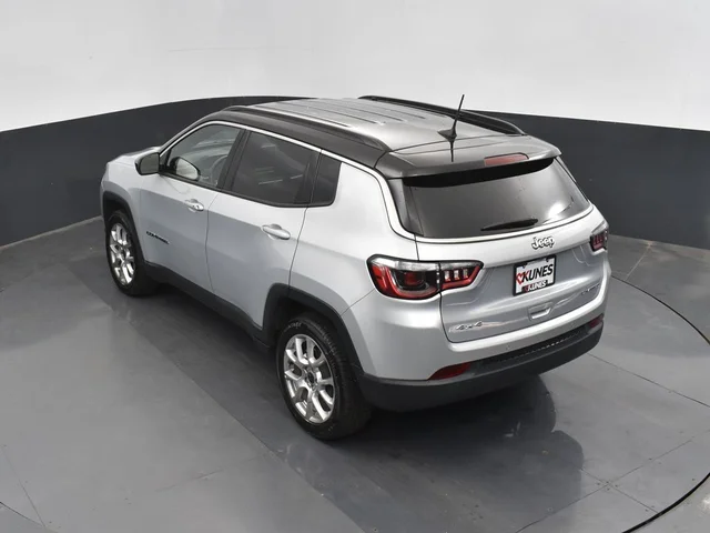 SEMINUEVOS JEEP Compass a Estados en autogozo