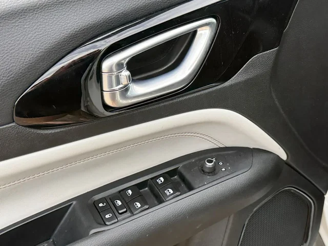 SEMINUEVOS JEEP Compass a Estados en autogozo