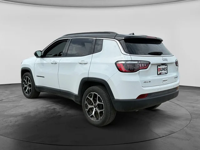 SEMINUEVOS JEEP Compass a Estados en autogozo