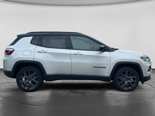 SEMINUEVOS JEEP Compass a Estados en autogozo