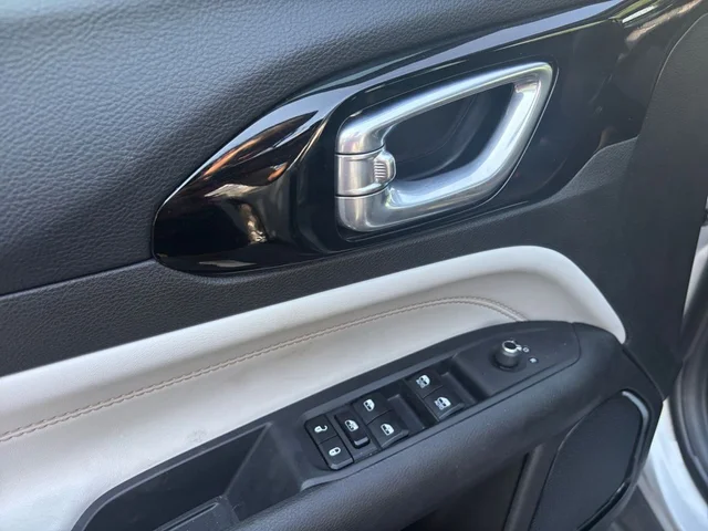 SEMINUEVOS JEEP Compass a Estados en autogozo