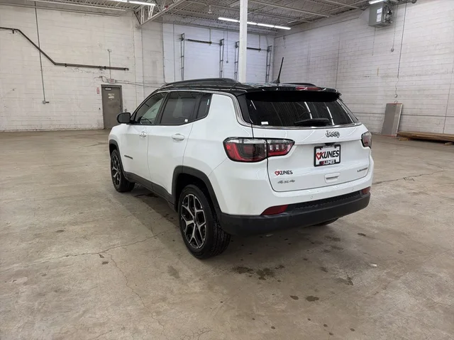 SEMINUEVOS JEEP Compass a Estados en autogozo