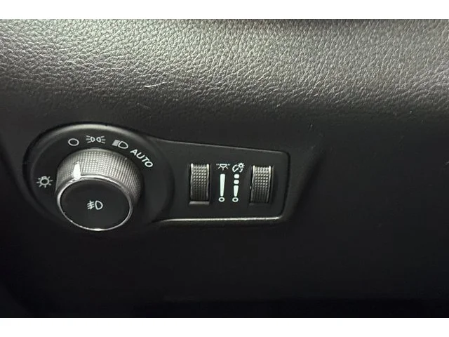 SEMINUEVOS JEEP Compass at ELK GROVE in Elk Grove Buick GMC