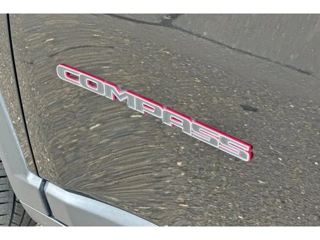 SEMINUEVOS JEEP Compass at ELK GROVE in Elk Grove Buick GMC