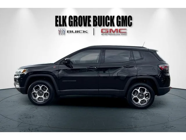 SEMINUEVOS JEEP Compass at ELK GROVE in Elk Grove Buick GMC