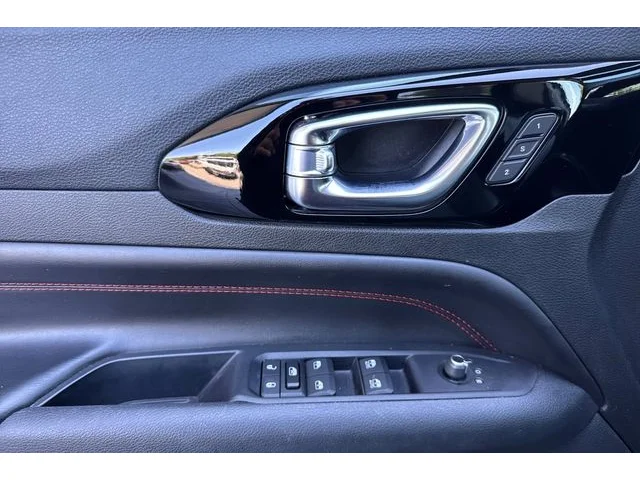 SEMINUEVOS JEEP Compass at ELK GROVE in Elk Grove Buick GMC