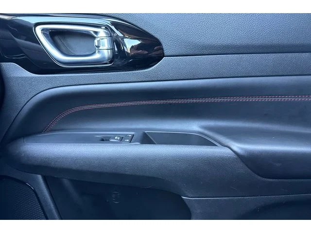 SEMINUEVOS JEEP Compass at ELK GROVE in Elk Grove Buick GMC