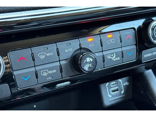 SEMINUEVOS JEEP Compass at ELK GROVE in Elk Grove Buick GMC