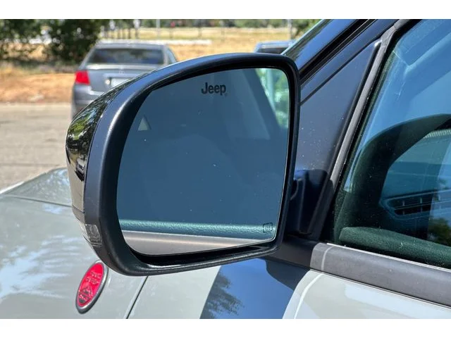 SEMINUEVOS JEEP Compass at ELK GROVE in Elk Grove Buick GMC