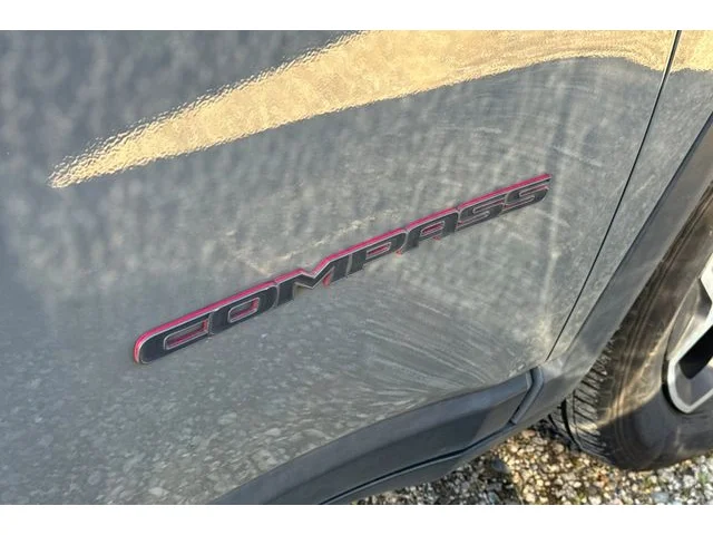 SEMINUEVOS JEEP Compass at ELK GROVE in Elk Grove Buick GMC