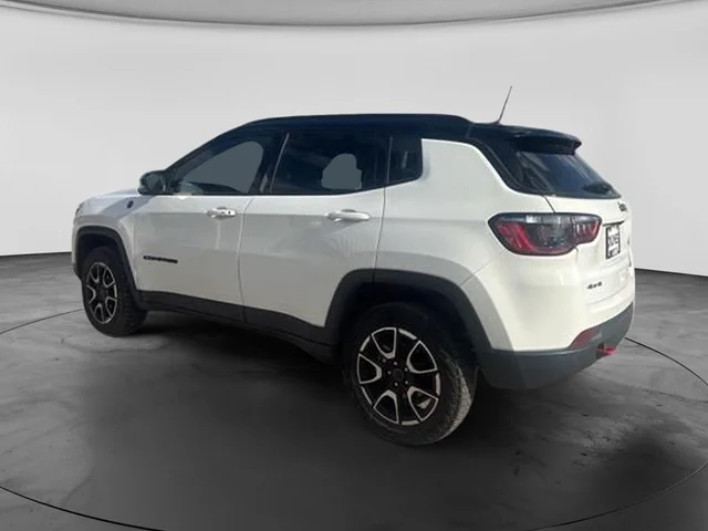SEMINUEVOS JEEP Compass a Estados en autogozo