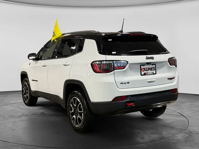 SEMINUEVOS JEEP Compass a Estados en autogozo