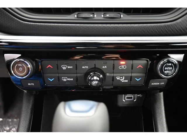 Nuevos JEEP COMPASS à Estados chez autogozo