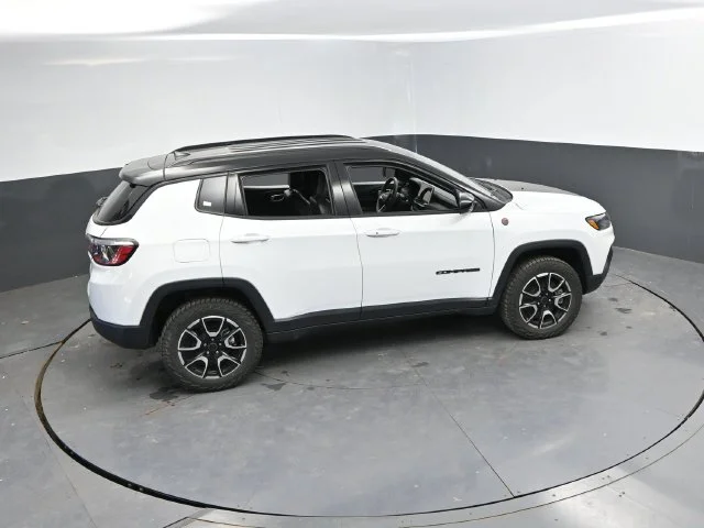 SEMINUEVOS JEEP Compass a Estados en autogozo