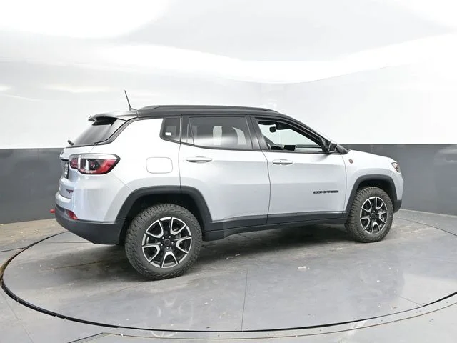 SEMINUEVOS JEEP Compass a Estados en autogozo