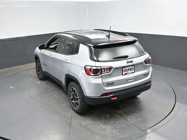 SEMINUEVOS JEEP Compass a Estados en autogozo