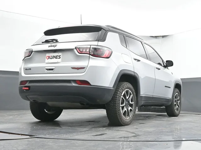 SEMINUEVOS JEEP Compass a Estados en autogozo