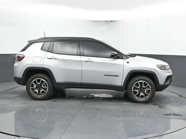 SEMINUEVOS JEEP Compass a Estados en autogozo