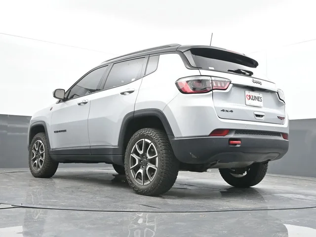 SEMINUEVOS JEEP Compass a Estados en autogozo