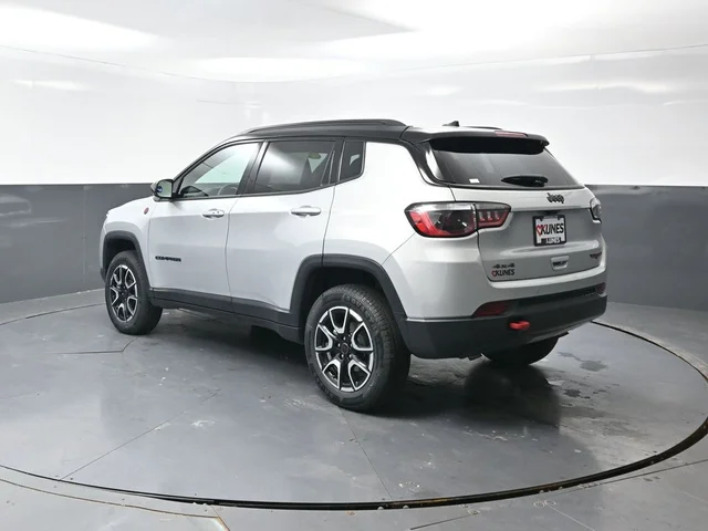 SEMINUEVOS JEEP Compass a Estados en autogozo
