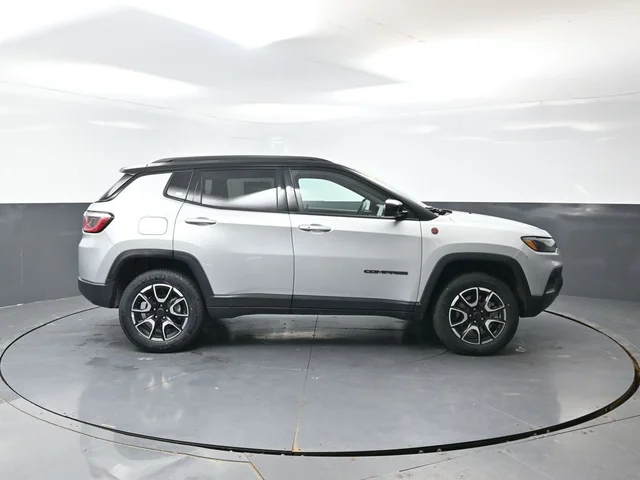 SEMINUEVOS JEEP Compass a Estados en autogozo