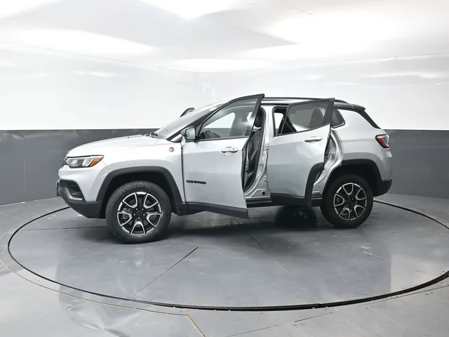 SEMINUEVOS JEEP Compass a Estados en autogozo